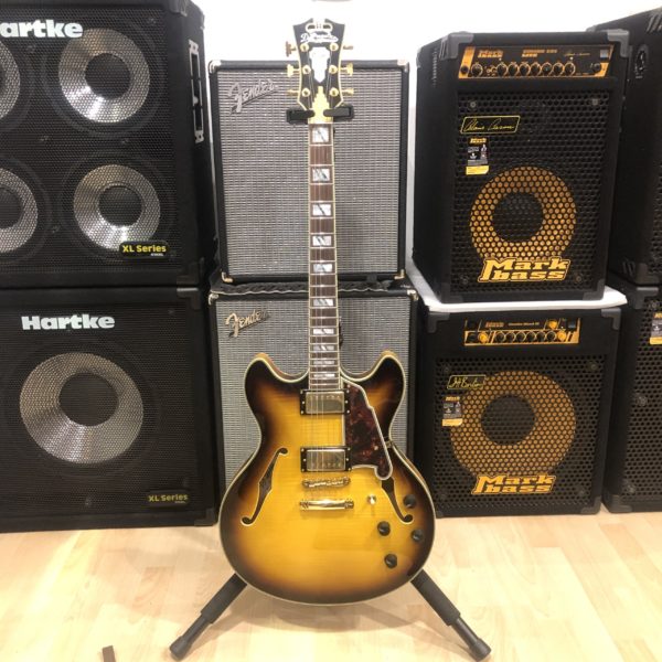 D'Angelico Excel DC Vintage Sunburst